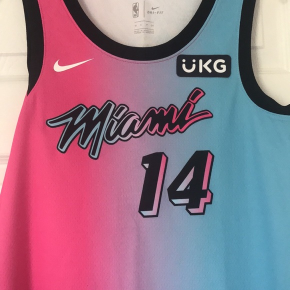 ✨HOST PICK✨ 🏀TYLER HERRO NBA JERSEY🏀 - Picture 2 of 5